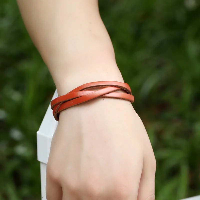 Sauvoo 2019 Women Multilayer PU Leather Bracelets Black Brown Red Color Handmade Adjustable Snap Button Bracelet Bangle Jewelry
Sauvoo 2019 Women Multilayer PU Leather Bracelets Black Brown Red Color Handmade Adjustable Snap Button Bracelet Bangle Jewelry