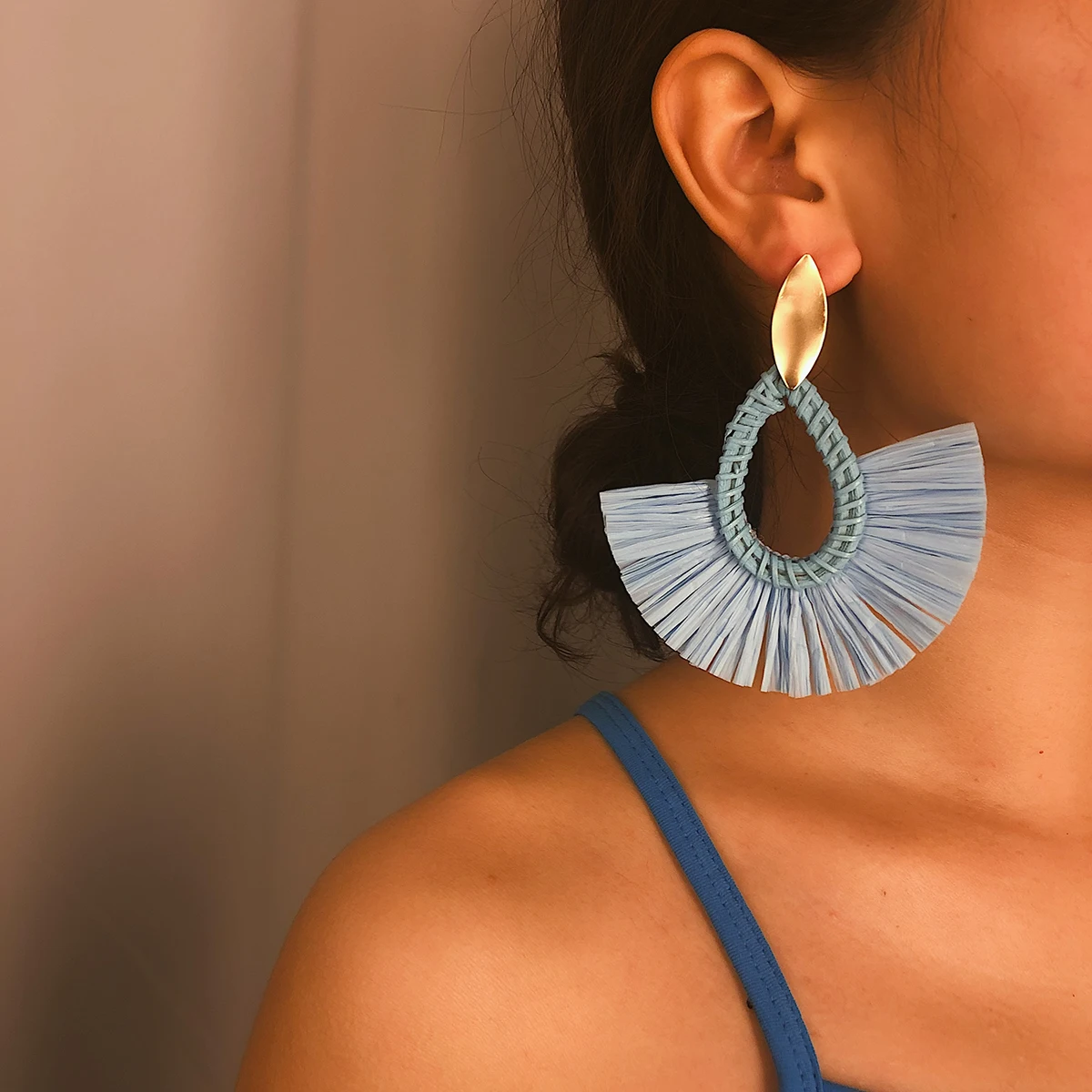 Rattan Waven Tassel Earrings For Women Statement Korean Blue Earings Oorbellen Pendientes Mujer Moda 2019 Aretes Brincos Bijoux
Rattan Waven Tassel Earrings For Women Statement Korean Blue Earings Oorbellen Pendientes Mujer Moda 2019 Aretes Brincos Bijoux