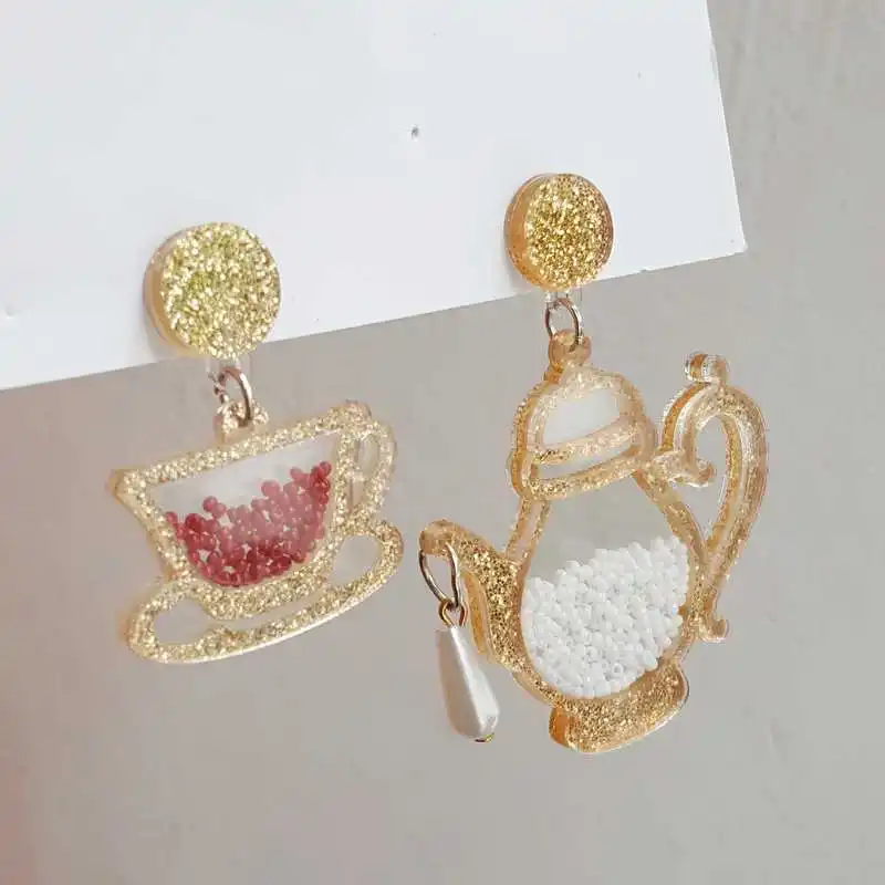 European Fashion Personality Exaggerated Glitter Acrylic Geometric Teapot Cup Asymmetric Earrings Night Club Women Jewelry
European Fashion Personality Exaggerated Glitter Acrylic Geometric Teapot Cup Asymmetric Earrings Night Club Women Jewelry