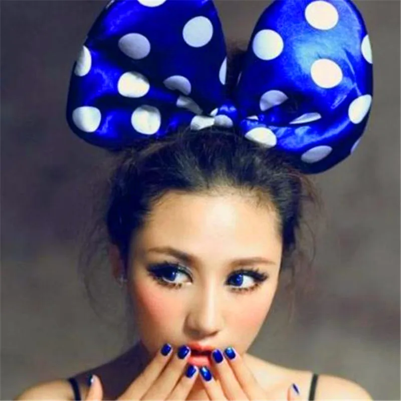 Top Fashion 10pcs/lot Christmas Party Supplies Hair Accessory Luminous Flashing Headbands Led Light up Headwear Toys For Kids 
Top Fashion 10pcs/lot Christmas Party Supplies Hair Accessory Luminous Flashing Headbands Led Light up Headwear Toys For Kids