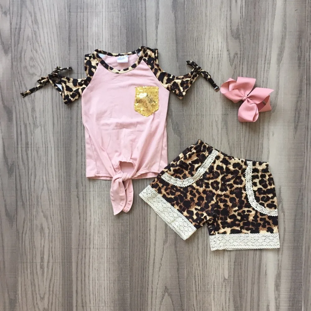 baby girls summer new arrival outfits pink top with leopard sleeve leopard pant girls boutique clothes with bow
baby girls summer new arrival outfits pink top with leopard sleeve leopard pant girls boutique clothes with bow