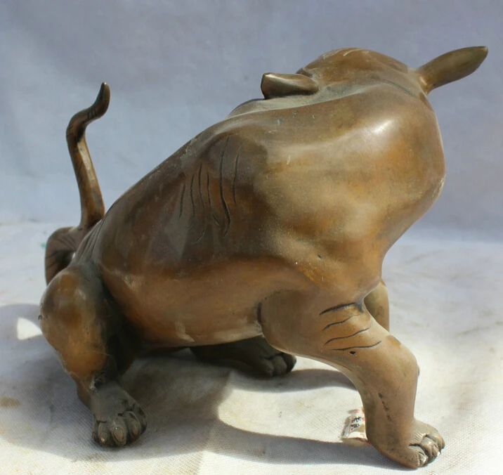 004286 11" China Chinese Folk Feng Shui Copper Ferocious Beast Animal Statue Sculpture
004286 11" China Chinese Folk Feng Shui Copper Ferocious Beast Animal Statue Sculpture