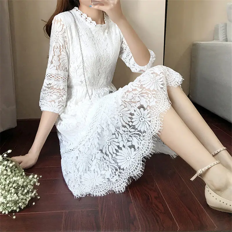 Women Flower Dress Autumn New Fashion Sexy Hollow Three Quarter Sleeves Elegant Lace Party Dress Midi White Black Vestidos f781
Women Flower Dress Autumn New Fashion Sexy Hollow Three Quarter Sleeves Elegant Lace Party Dress Midi White Black Vestidos f781