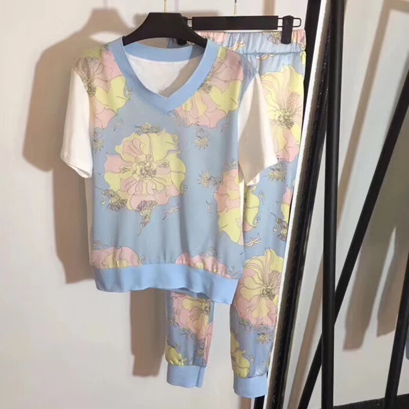 Summer Casual Women's Sets Half Sleeve v-Neck T-Shirt Mesh Top + Elastic Waist Pants Summer Two Piece Sets
Summer Casual Women's Sets Half Sleeve v-Neck T-Shirt Mesh Top + Elastic Waist Pants Summer Two Piece Sets