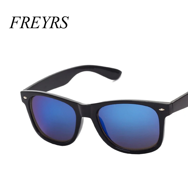 Fashion Sunglasses Men Polarized Sunglasses Men Driving Mirrors Coating Points Black Frame Eyewear Male Sun Glasses UV400 041
Fashion Sunglasses Men Polarized Sunglasses Men Driving Mirrors Coating Points Black Frame Eyewear Male Sun Glasses UV400 041