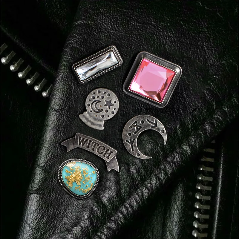 Witch Crystal Ball Moon Enamel Badge Antique Alloy Brooch Jeans Handbag Brooches Metal Badges for Clothes
Witch Crystal Ball Moon Enamel Badge Antique Alloy Brooch Jeans Handbag Brooches Metal Badges for Clothes