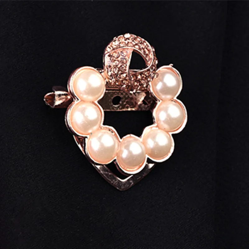 Hot Sell Dual Purpose Heart Rhinestone Brooch Luxury Simulated Pearl Crystal Hijab Pin Scarves Buckle Accessories Gift Broches
Hot Sell Dual Purpose Heart Rhinestone Brooch Luxury Simulated Pearl Crystal Hijab Pin Scarves Buckle Accessories Gift Broches