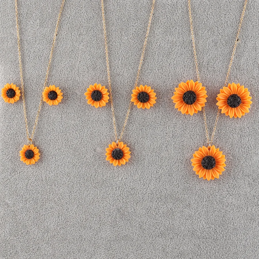 New Sunflower Stud Earrings Necklace Jewelry Set 15mm 18mm 25mm Resin Flower Collar Necklace for Women Girl Jewelry Gift
New Sunflower Stud Earrings Necklace Jewelry Set 15mm 18mm 25mm Resin Flower Collar Necklace for Women Girl Jewelry Gift