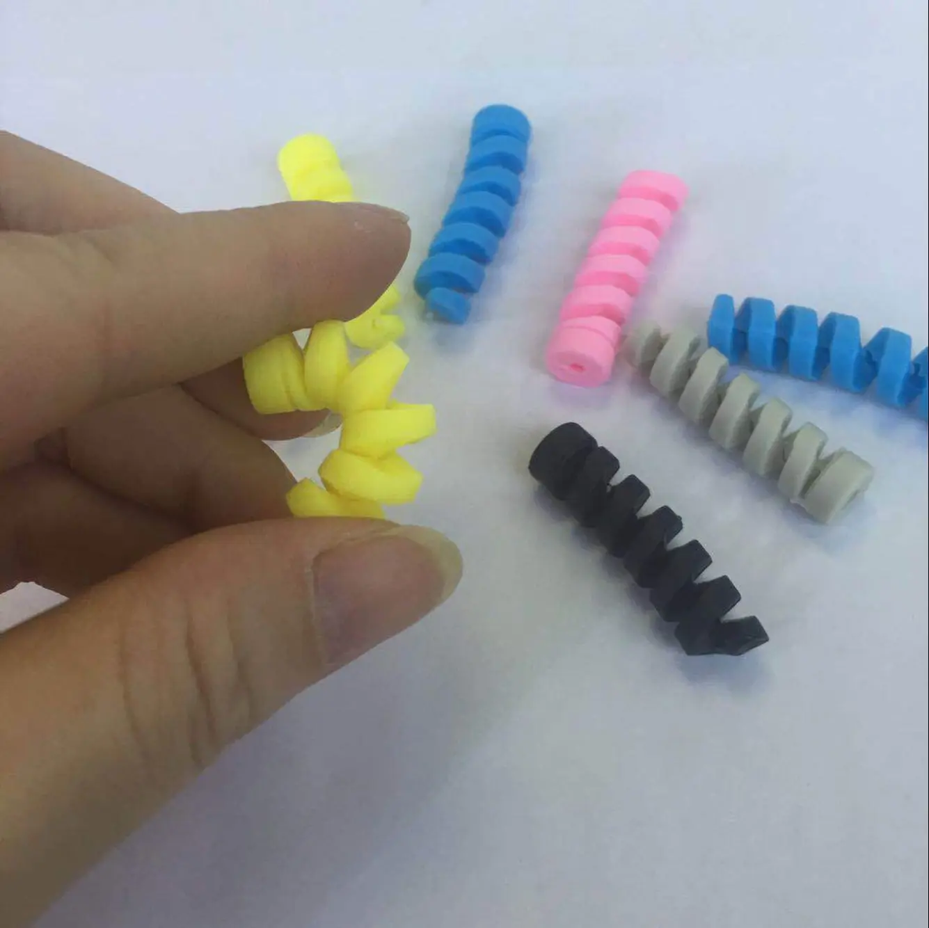 4Pcs Creative New Spiral Data Cable Winder Protective Mobile Phone Computer Charging Cable Protection Anti-Fracture Cable Winder
4Pcs Creative New Spiral Data Cable Winder Protective Mobile Phone Computer Charging Cable Protection Anti-Fracture Cable Winder