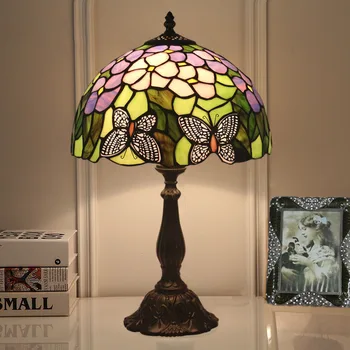 European Style Vintage Butterflies Table Lamps Glass Desk Light for Living Room Bedroom Bedside Study Reading Lamp Home Lighting 
European Style Vintage Butterflies Table Lamps Glass Desk Light for Living Room Bedroom Bedside Study Reading Lamp Home Lighting