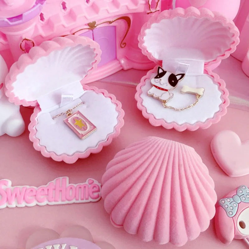 1 Piece Shell Shape Lovely Velvet Wedding Engagement Ring Box For Earrings Necklace Bracelet Jewelry Display Gift Box Holder
1 Piece Shell Shape Lovely Velvet Wedding Engagement Ring Box For Earrings Necklace Bracelet Jewelry Display Gift Box Holder