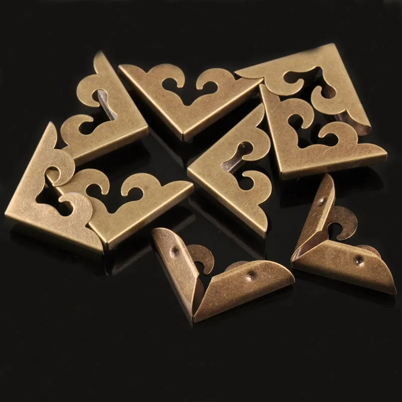 Description Picture 5 of item10Pcs Bronze Metal Book Corner DIY Photo Albums Menus Scrapbooking Accessories Pattern Corner Protectors Crafts 27x27x6mm C1731