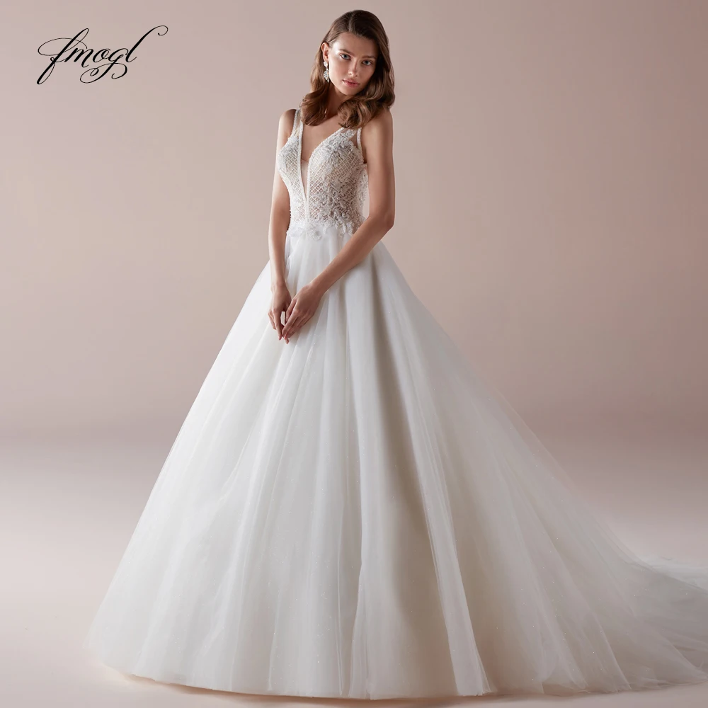 Fmogl Sexy Illusion V Neck Lace Vintage Wedding Dresses Luxury Spaghetti Straps Appliques Beaded Pearls A Line Bridal Gowns
Fmogl Sexy Illusion V Neck Lace Vintage Wedding Dresses Luxury Spaghetti Straps Appliques Beaded Pearls A Line Bridal Gowns