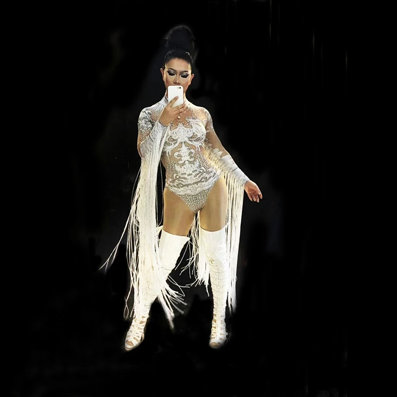 The sexy white swan,the rhinestone,elastic jumpsuit,nightclub singer, singer,dancer,
The sexy white swan,the rhinestone,elastic jumpsuit,nightclub singer, singer,dancer,