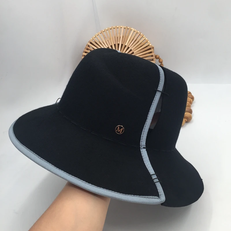 Big hat rivet clasp double M standards different cloth hats for men and women cut fine sutures gray
Big hat rivet clasp double M standards different cloth hats for men and women cut fine sutures gray