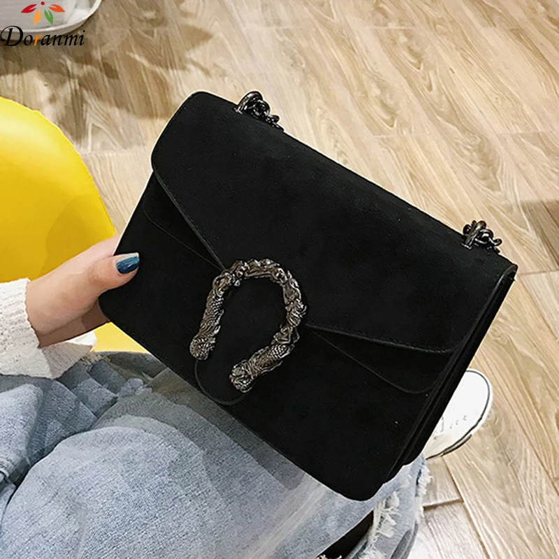 DORANMI Suede Flap Shoulder Bags For Women 2019 New Square Crossbody Messenge Bag Female Chain Strap Bag Bolsos Mujer DJB117
DORANMI Suede Flap Shoulder Bags For Women 2019 New Square Crossbody Messenge Bag Female Chain Strap Bag Bolsos Mujer DJB117
