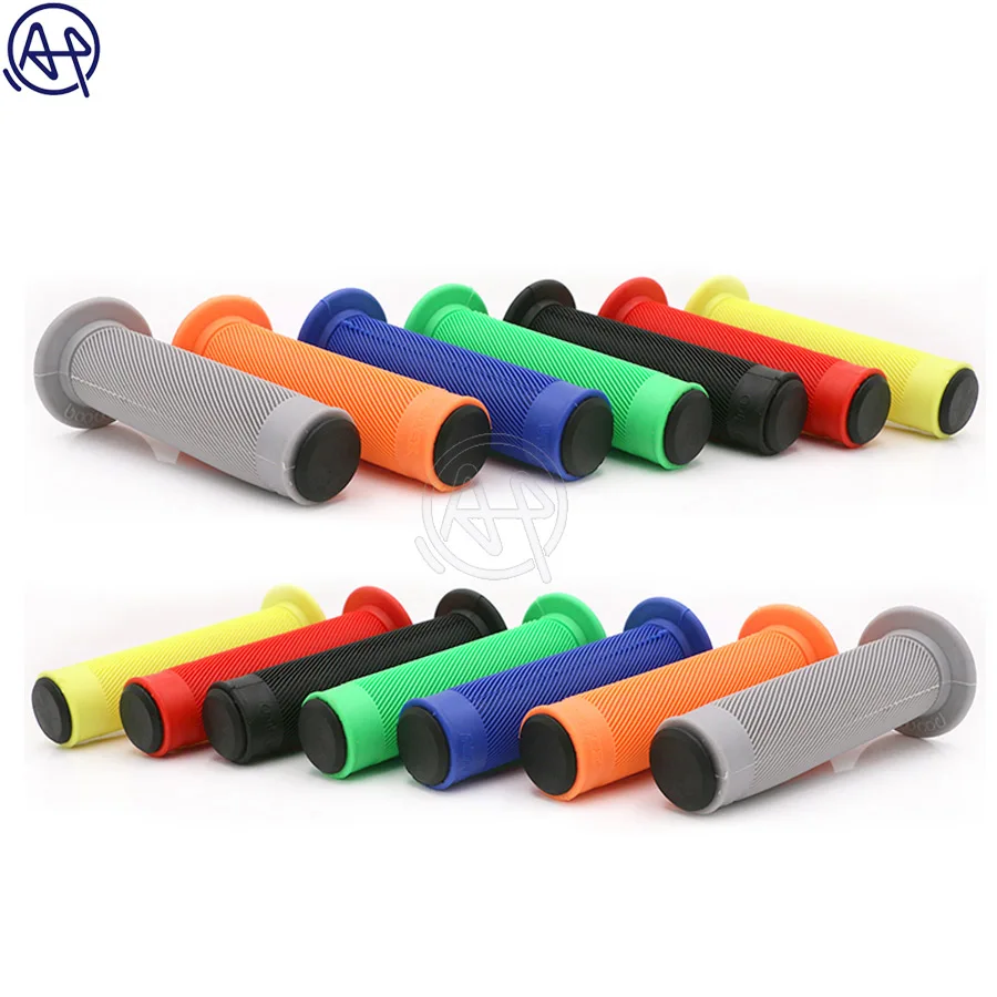 22mm 7/8" Rubber Handle bar Hand Grips For CRF YZF WRF KXF KLX KTM RMZ Pit Dirt Bike Motocross Motorcycle Enduro MX Off road
22mm 7/8" Rubber Handle bar Hand Grips For CRF YZF WRF KXF KLX KTM RMZ Pit Dirt Bike Motocross Motorcycle Enduro MX Off road