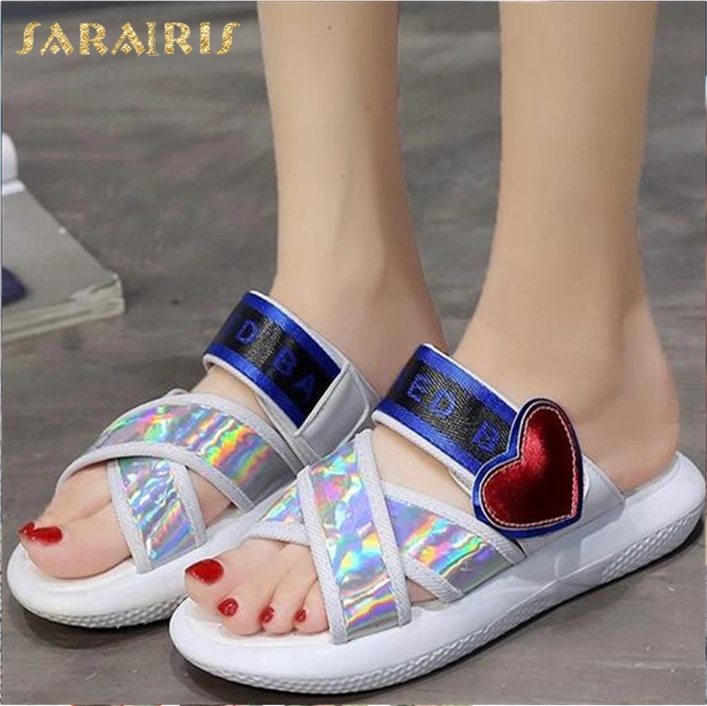 Sarairis New Fashion Big Size 35-40 Ladies Summer Slippers 2019 Slip On Women Shoes Woman Casual Outside Girl Soft Slippers
Sarairis New Fashion Big Size 35-40 Ladies Summer Slippers 2019 Slip On Women Shoes Woman Casual Outside Girl Soft Slippers