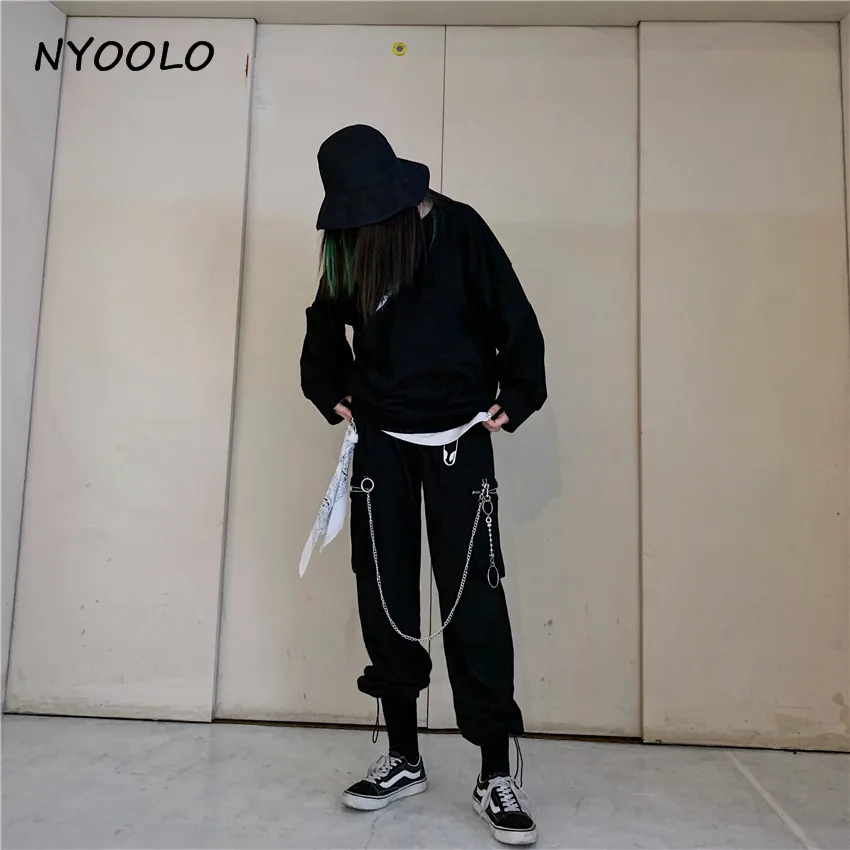 NYOOLO Autumn winter Hip hop dance Cargo Pants big pockets elastic waist full length zipper black pants women/men streetwear
NYOOLO Autumn winter Hip hop dance Cargo Pants big pockets elastic waist full length zipper black pants women/men streetwear