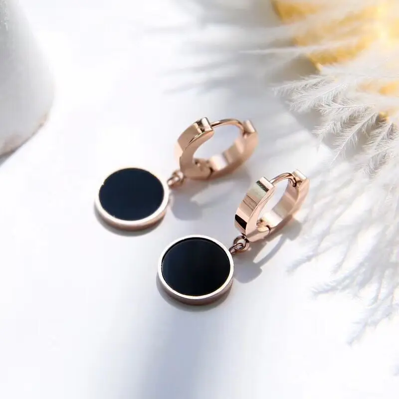Fashion Jewelry never fading 18KGF gold rose gold silver filled 316L Stainless Steel solid black Stud Earrings For girls Women
Fashion Jewelry never fading 18KGF gold rose gold silver filled 316L Stainless Steel solid black Stud Earrings For girls Women