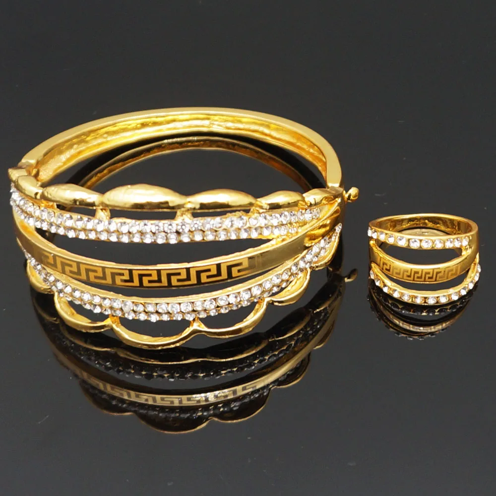 wedding sets gold plating bracelets and ring fine jewelry sets big bangle ring NEW design rhinestone bracelet
wedding sets gold plating bracelets and ring fine jewelry sets big bangle ring NEW design rhinestone bracelet
