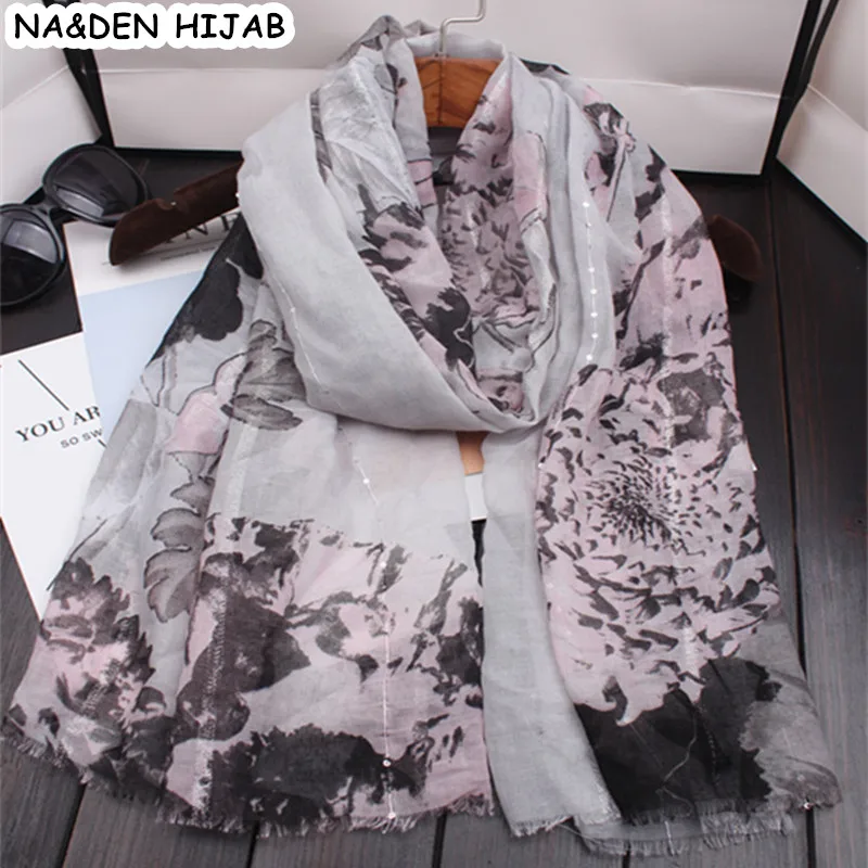 2017 Hot sell Fashion butterfly print beautiful shiny Bead scarf/scarves shawl women Muslim hijab bandana pashmina echarpe 10pcs
2017 Hot sell Fashion butterfly print beautiful shiny Bead scarf/scarves shawl women Muslim hijab bandana pashmina echarpe 10pcs