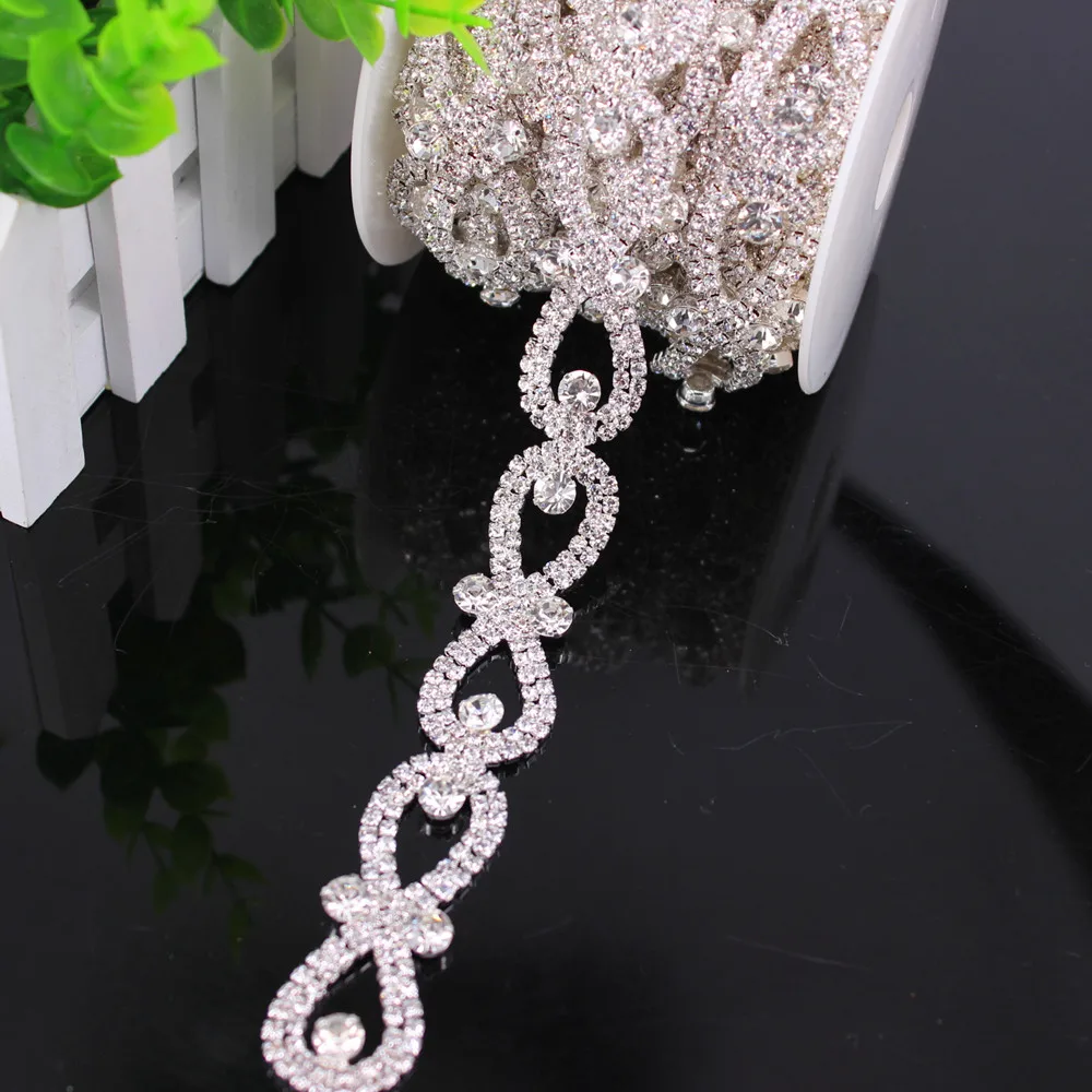 1Yard Silver Shinny Tassel Glass Rhinestone Trim Applique Patches For Wedding Dress Belt DIY Craft Shoes Clothing Accessories
1Yard Silver Shinny Tassel Glass Rhinestone Trim Applique Patches For Wedding Dress Belt DIY Craft Shoes Clothing Accessories