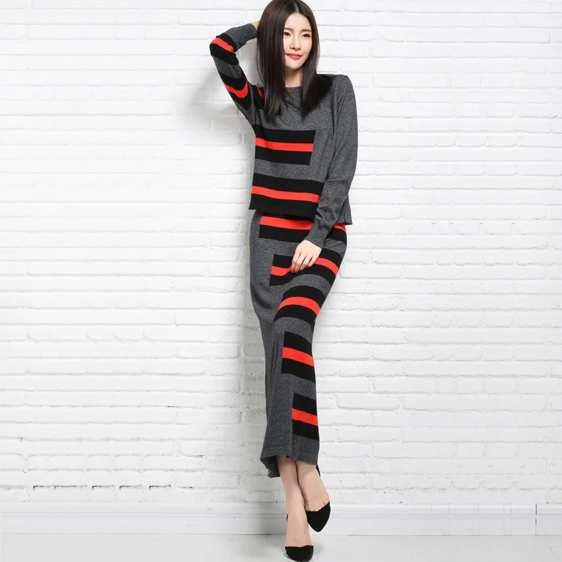 New 2017 Women's Autumn-Winter Suit Fashionable stylish striped suit with long skirt and long-sleeved sweater
New 2017 Women's Autumn-Winter Suit Fashionable stylish striped suit with long skirt and long-sleeved sweater