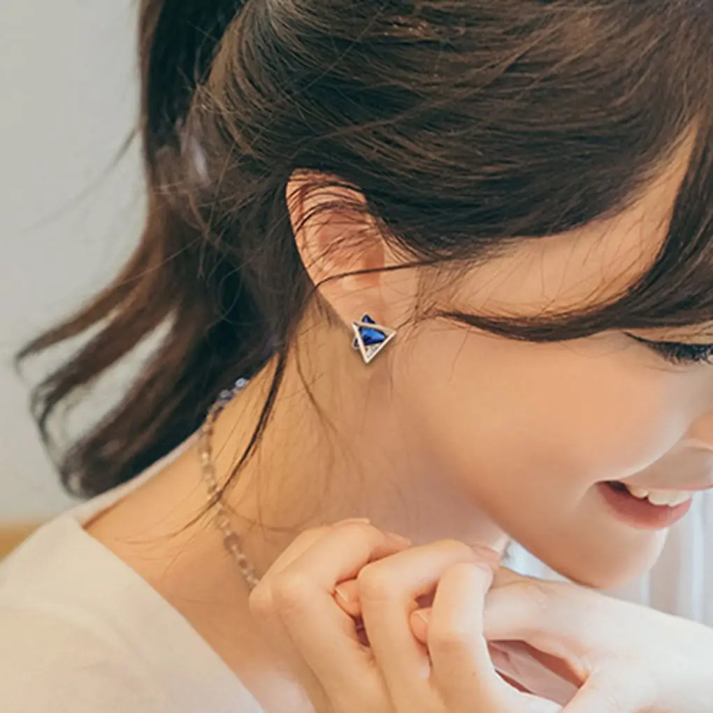 Double Layer Geometric Shape Ear Pin Rhinestone Women Stud Earring Girl Ear Jewelry Birthday Holiday Gift
Double Layer Geometric Shape Ear Pin Rhinestone Women Stud Earring Girl Ear Jewelry Birthday Holiday Gift