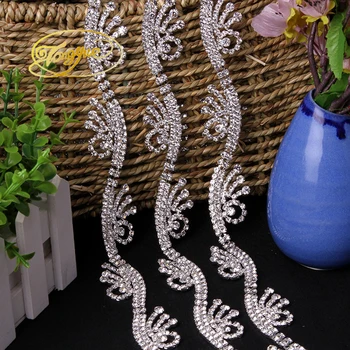 free shippment Costume Applique Crystal Rhinestone Trims super close chain with Gold Silver base Wedding Decoration
free shippment Costume Applique Crystal Rhinestone Trims super close chain with Gold Silver base Wedding Decoration