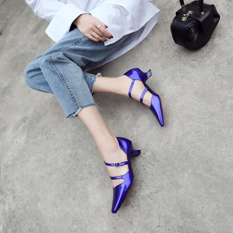 GPOKHDS 2019 women sandals Cow leather Summer Rome style blue color pointed toe buckle strap high heels sandals party dress
GPOKHDS 2019 women sandals Cow leather Summer Rome style blue color pointed toe buckle strap high heels sandals party dress