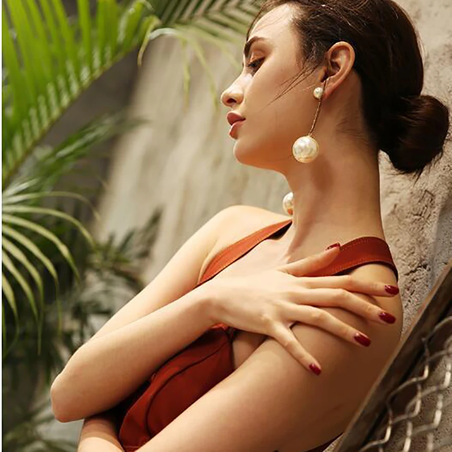 Gold Statement Simulated pearl Earrings for Women Vintage exaggerate Big Long Drop Earrings Wedding Party Bridal Jewelry Gift
Gold Statement Simulated pearl Earrings for Women Vintage exaggerate Big Long Drop Earrings Wedding Party Bridal Jewelry Gift