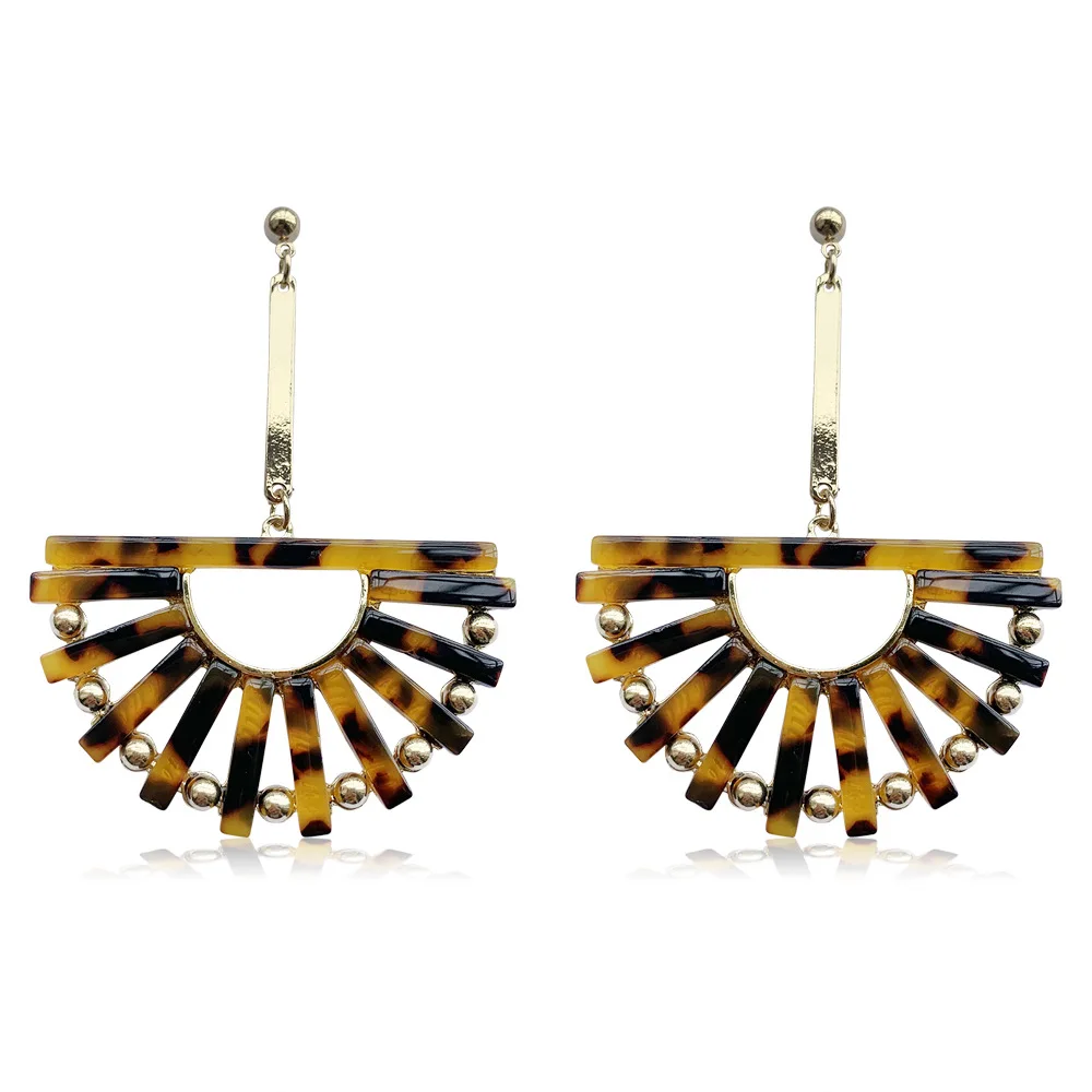 European And American Retro Fan-Shaped Acetate Plate Earrings Metal Acrylic Earrings Fashion Hollow Eardrop
European And American Retro Fan-Shaped Acetate Plate Earrings Metal Acrylic Earrings Fashion Hollow Eardrop