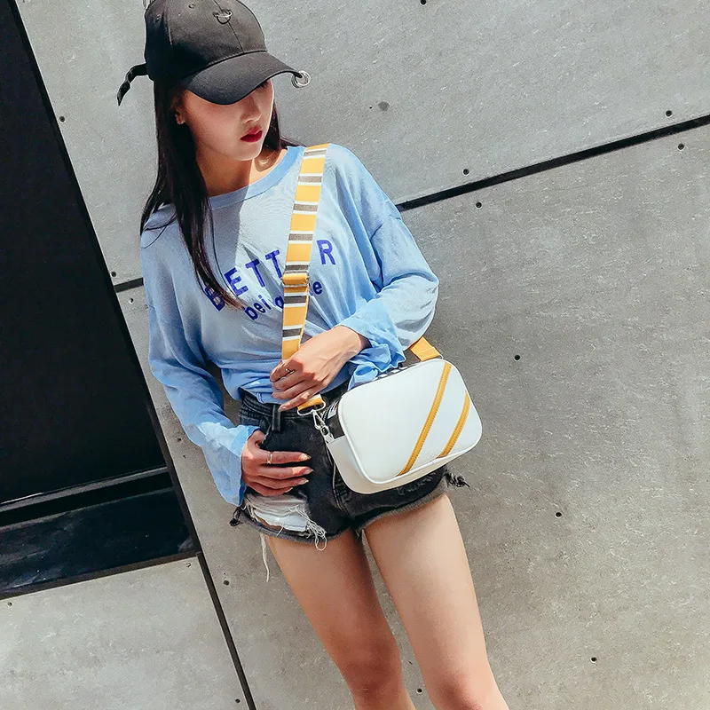 New Fashion Hit Color Small Party Package Simple Wild Crossbody Bag Wide Shoulder Straps Girl Shoulder Bag
New Fashion Hit Color Small Party Package Simple Wild Crossbody Bag Wide Shoulder Straps Girl Shoulder Bag