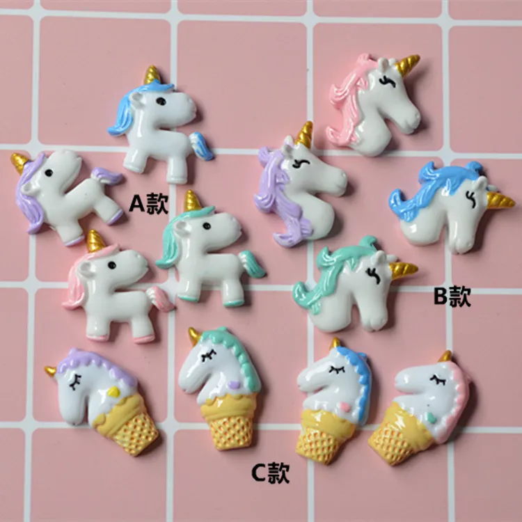 100pcs/lot Cute horse Resin Cabochon Flat Back Girls Hair Bow Center Making Boys Crafts DIY mix size
100pcs/lot Cute horse Resin Cabochon Flat Back Girls Hair Bow Center Making Boys Crafts DIY mix size