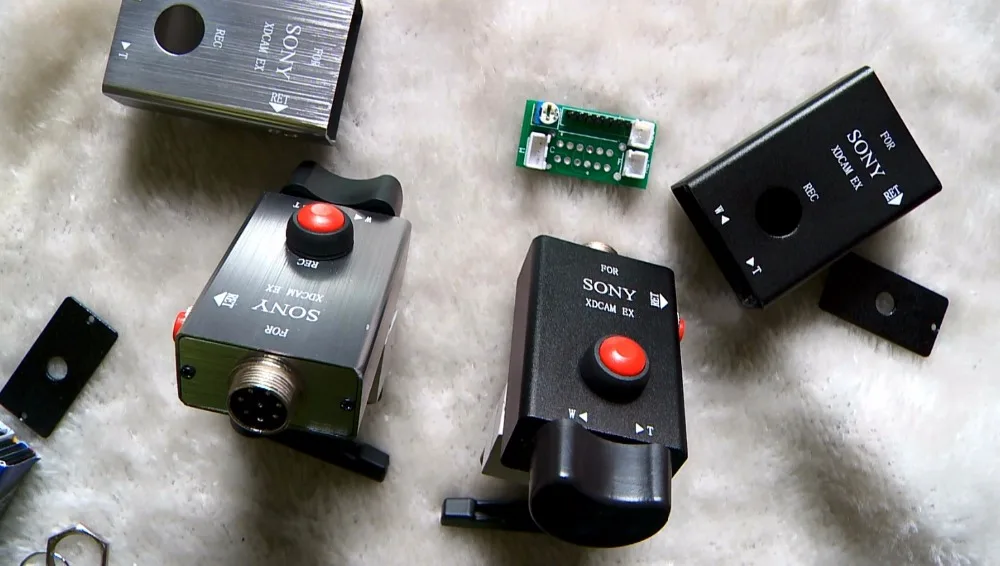Camera remote controller zoom controller for cameras from SONY including EX1,EX1R,EX3,EX260,EX280
Camera remote controller zoom controller for cameras from SONY including EX1,EX1R,EX3,EX260,EX280