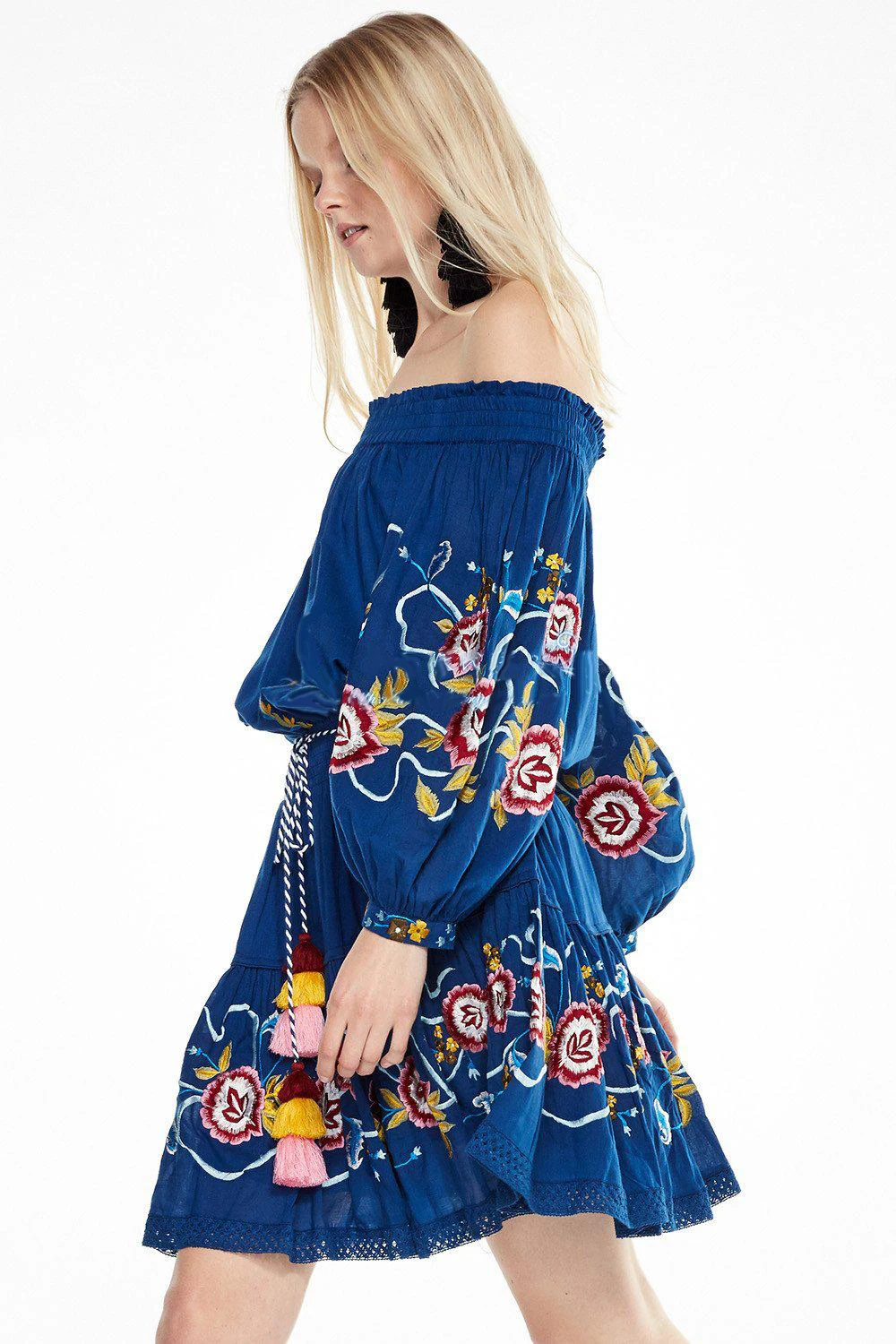 New UK 2018 Summer Women Floral Embroidery Off shoulder Slash neck Mini dress Female Ethnic bohemian dress Vesdido
New UK 2018 Summer Women Floral Embroidery Off shoulder Slash neck Mini dress Female Ethnic bohemian dress Vesdido