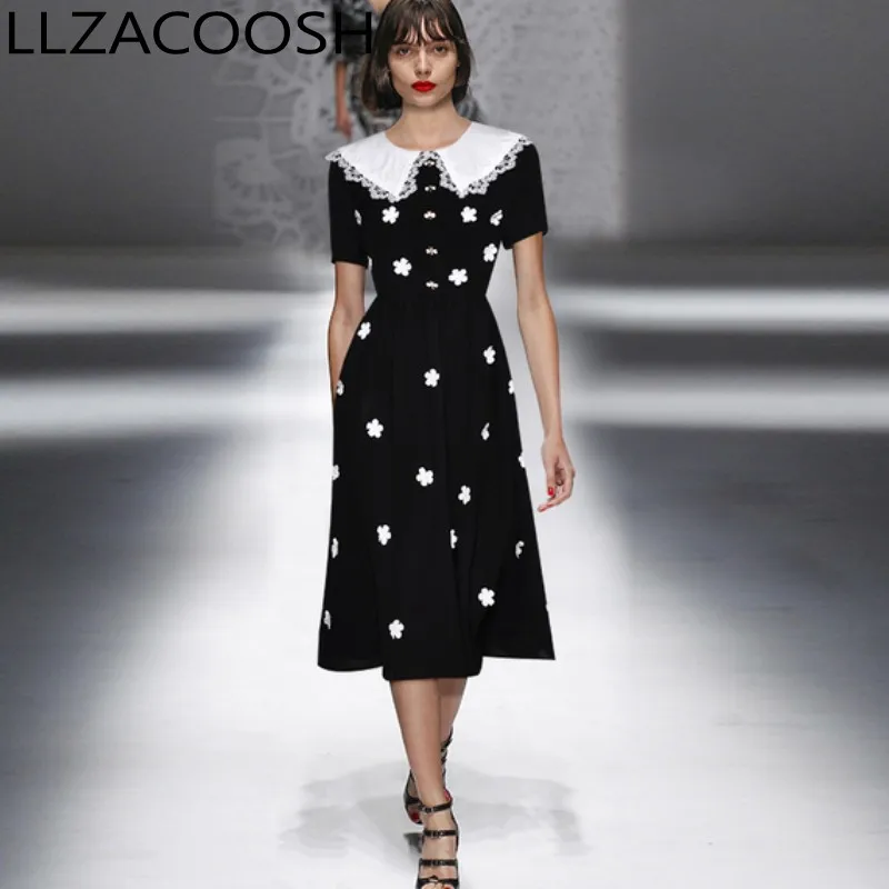 2019 New fashion Runway Midi Dress Women Short Sleeve Peter Pan Collar Lace Trim Hook Flower Bees Button Elegant Appliques Dress
2019 New fashion Runway Midi Dress Women Short Sleeve Peter Pan Collar Lace Trim Hook Flower Bees Button Elegant Appliques Dress