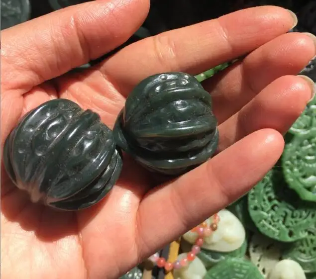 Free shipping Charming! 100% natural hetian Green Fitness walnut ball 1pair
Free shipping Charming! 100% natural hetian Green Fitness walnut ball 1pair