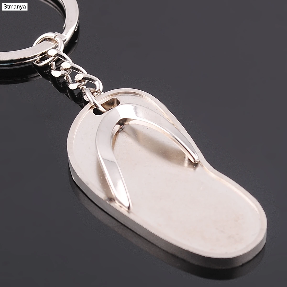 Creative gifts Keychain personality Metal Car Key Ring simulation Slipper Pendants Key Chain Fashion Bag Charm Accessories 1737
Creative gifts Keychain personality Metal Car Key Ring simulation Slipper Pendants Key Chain Fashion Bag Charm Accessories 1737