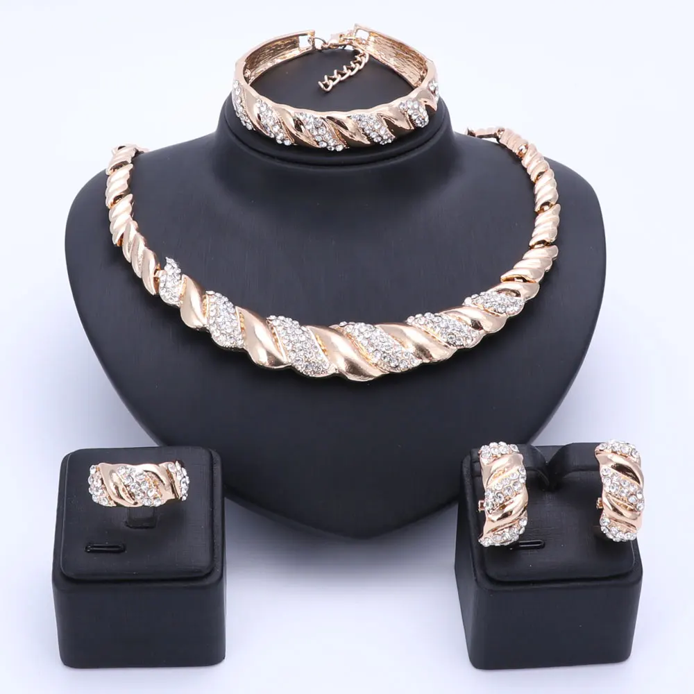 Italy New Design Gold Color Crystal Jewelry Sets For Women Party Necklace Earring African Beads Jewelry Set Gift
Italy New Design Gold Color Crystal Jewelry Sets For Women Party Necklace Earring African Beads Jewelry Set Gift