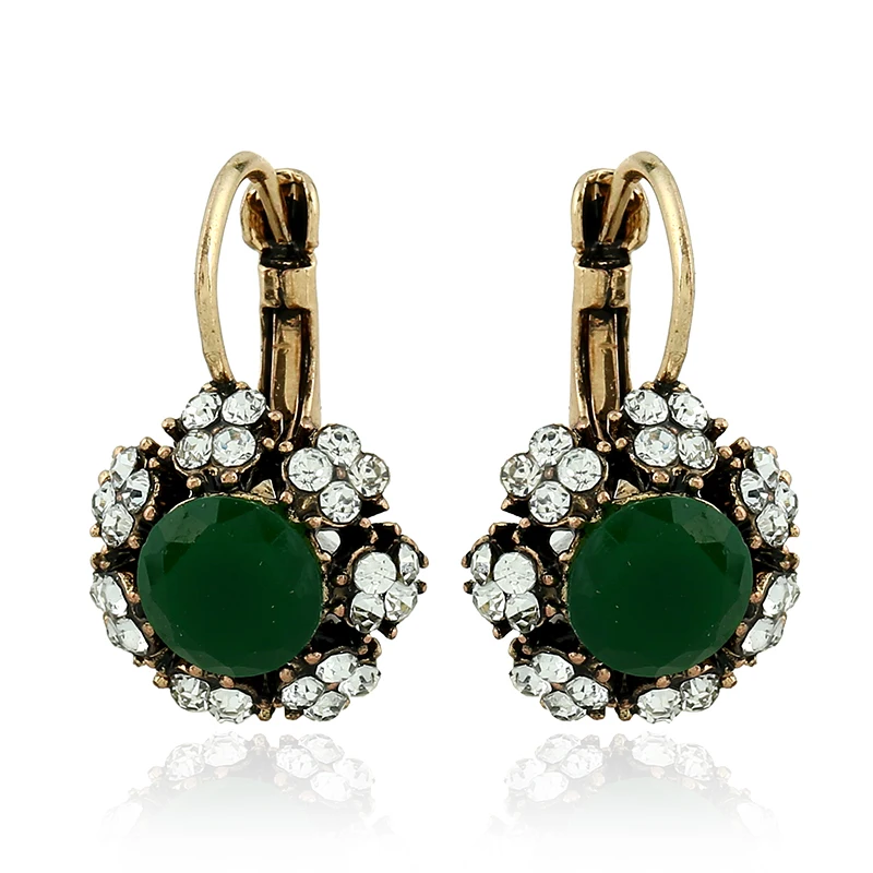 MIARA.L Gold and White Color Resin Earrings Female Models Allergic Accessories for wholesale
MIARA.L Gold and White Color Resin Earrings Female Models Allergic Accessories for wholesale