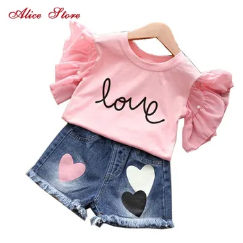 Alice summer hot style 2018 children jeans + t-shirts, children's wear two-piece han edition of the new children's shorts
Alice summer hot style 2018 children jeans + t-shirts, children's wear two-piece han edition of the new children's shorts