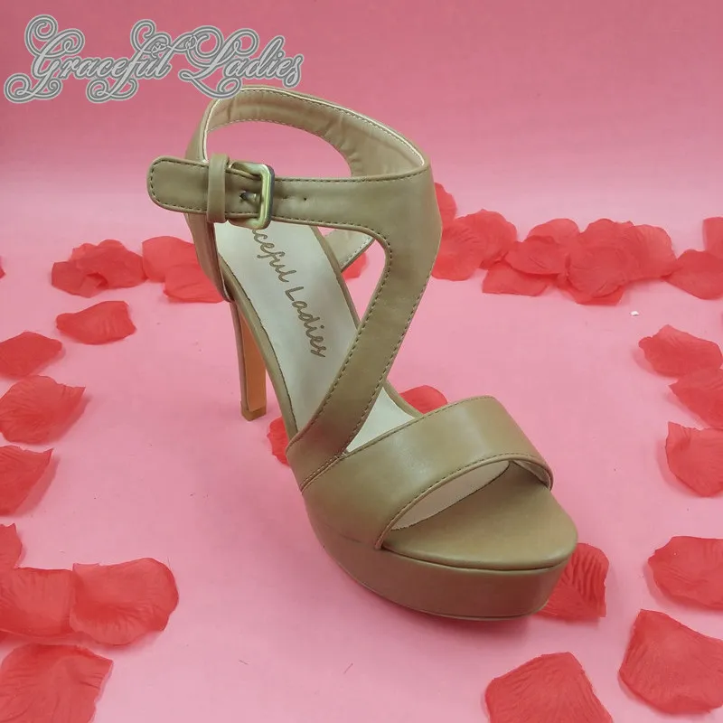 Brown PU Soft Leather Ladies Sandals Platform High Heels Open Toe T-strap Sandale Femme Talon Summer Shoes For Ladies 2016
Brown PU Soft Leather Ladies Sandals Platform High Heels Open Toe T-strap Sandale Femme Talon Summer Shoes For Ladies 2016