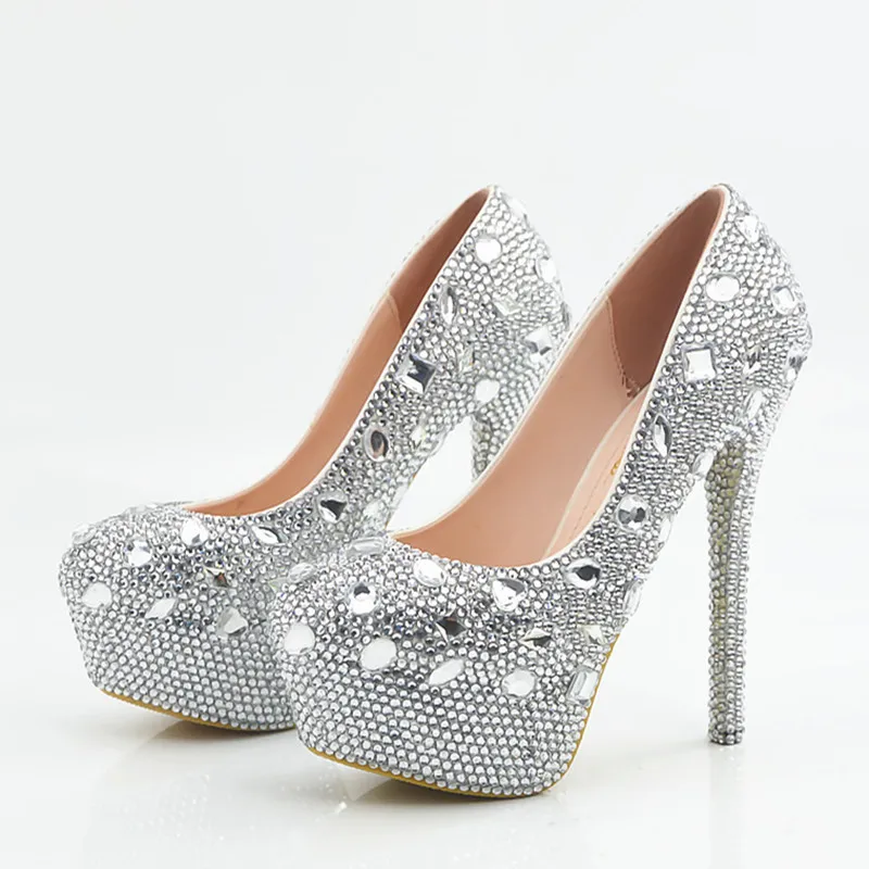 2018 autumn new high end waterproof table female single shoes, hand-made diamond drill, comfortable breathable shoes.
2018 autumn new high end waterproof table female single shoes, hand-made diamond drill, comfortable breathable shoes.