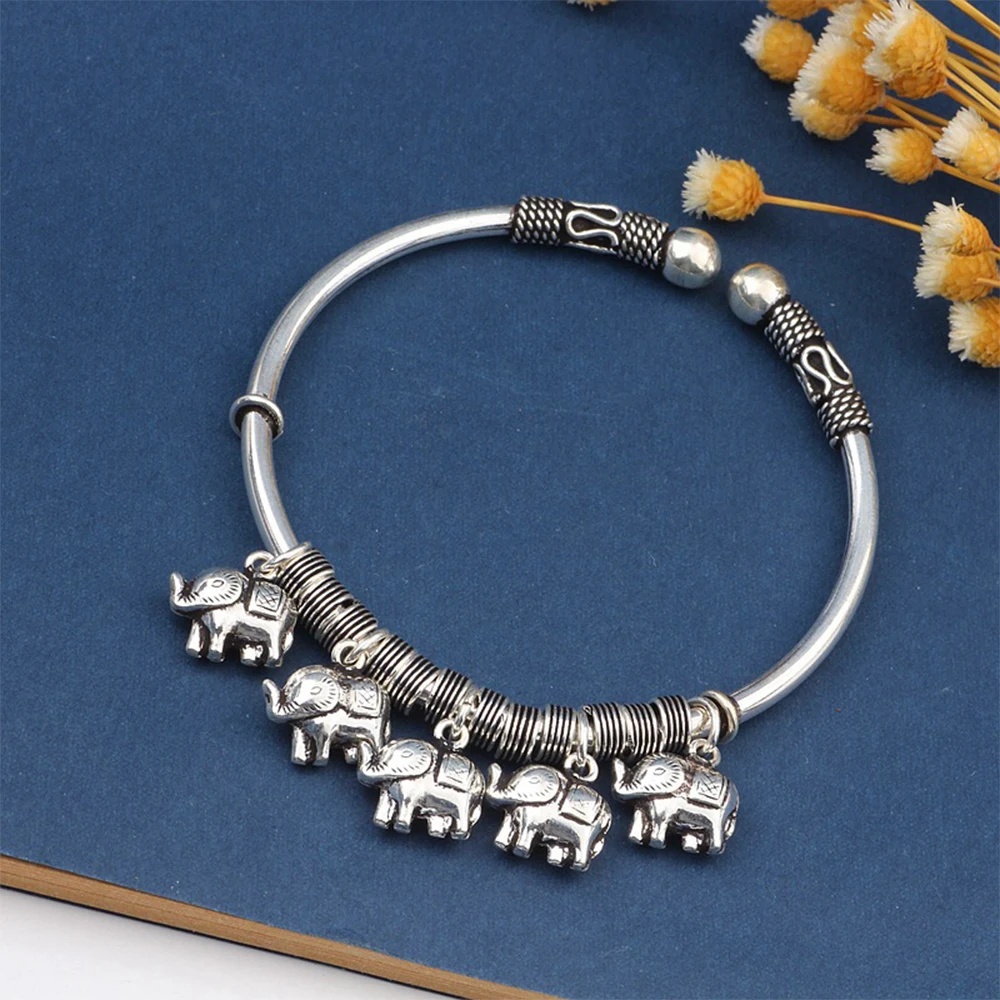 MetJakt Five Baby Elephants DIY Charm Bracelet Solid 925 Sterling Silver Open Vintage Bangle for Women Girl Jewelry
MetJakt Five Baby Elephants DIY Charm Bracelet Solid 925 Sterling Silver Open Vintage Bangle for Women Girl Jewelry