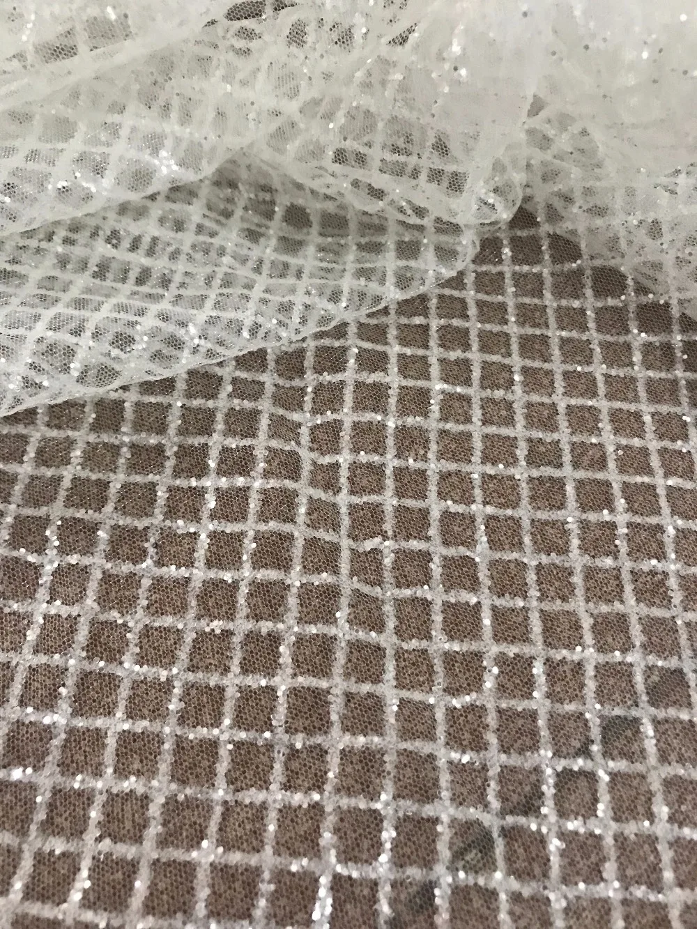 unique clear white French tulle lace with sparkly glitter JIANXI.C-122808 African net fabric for bridal dress
unique clear white French tulle lace with sparkly glitter JIANXI.C-122808 African net fabric for bridal dress