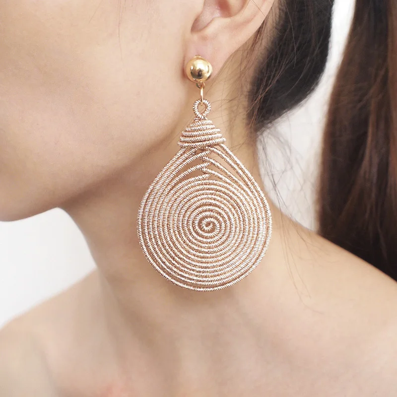 Retro Exaggeration Round Shape Design Earring Gold-color Charm Women African Fashion Party Fine Jewelry Hot Sale
Retro Exaggeration Round Shape Design Earring Gold-color Charm Women African Fashion Party Fine Jewelry Hot Sale