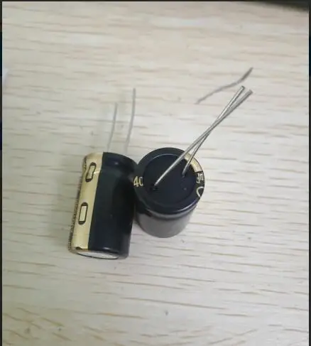 150uF 200V 18*25MMM Aluminum Electrolytic Capacitor 200V150uF Specification: 16*31.5 Black
150uF 200V 18*25MMM Aluminum Electrolytic Capacitor 200V150uF Specification: 16*31.5 Black