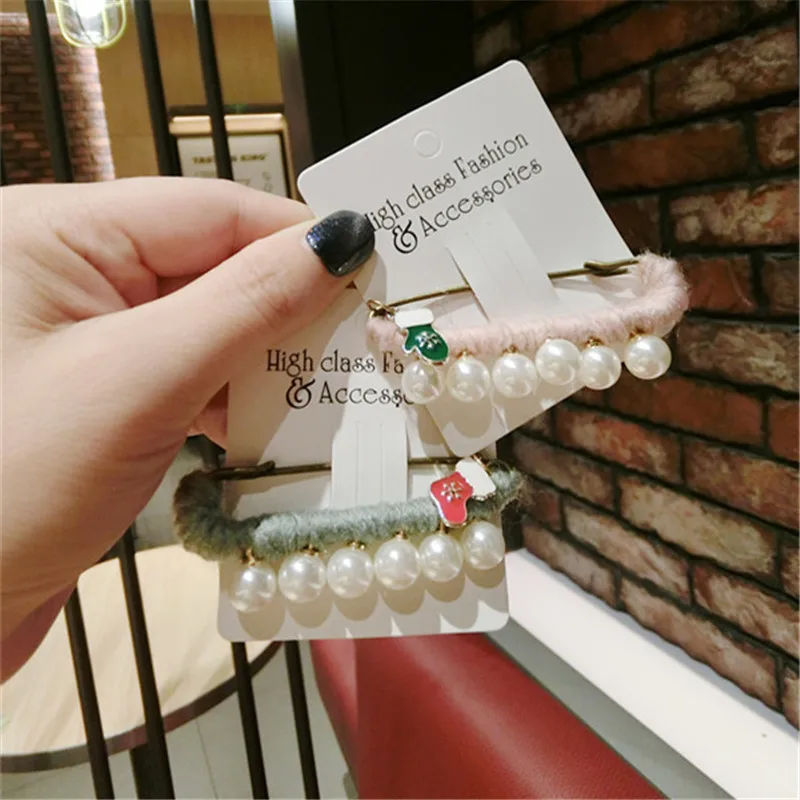 Korea Handmade Luxurious Vintage Pearl Christmas Gloves Badge Brooches Pins Fashion Jewelry For Woman Accessories-JQGWBH008E
Korea Handmade Luxurious Vintage Pearl Christmas Gloves Badge Brooches Pins Fashion Jewelry For Woman Accessories-JQGWBH008E